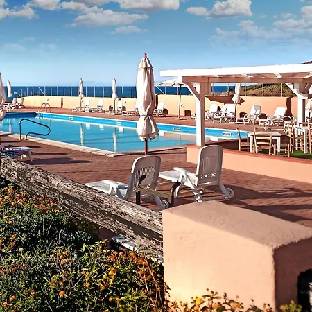 Le Di Lidia Due Con Piscina E Accesso Diretto Al Mare Кастельсардо