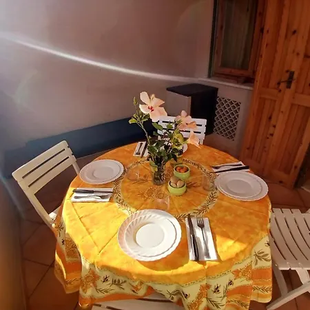 Le Di Lidia Due Con Piscina E Accesso Diretto Al Mare Daire Castelsardo