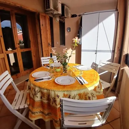 Le Di Lidia Due Con Piscina E Accesso Diretto Al Mare Daire