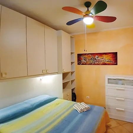 Le Di Lidia Due Con Piscina E Accesso Diretto Al Mare דירה קאסטלסארדו