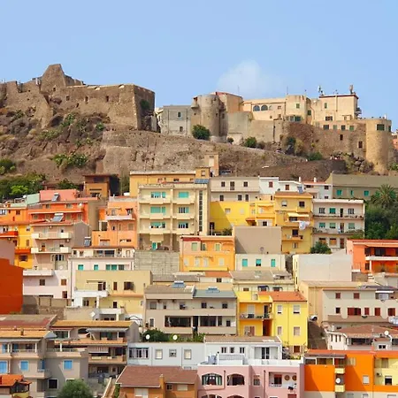 Le Di Lidia Due Con Piscina E Accesso Diretto Al Mare דירה קאסטלסארדו