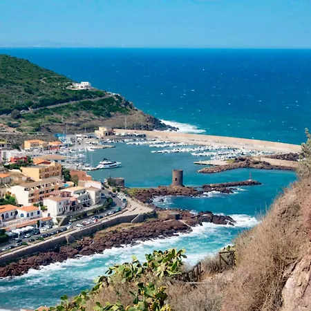 Le Di Lidia Due Con Piscina E Accesso Diretto Al Mare *