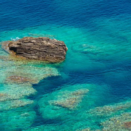 Le Di Lidia Due Con Piscina E Accesso Diretto Al Mare דירה